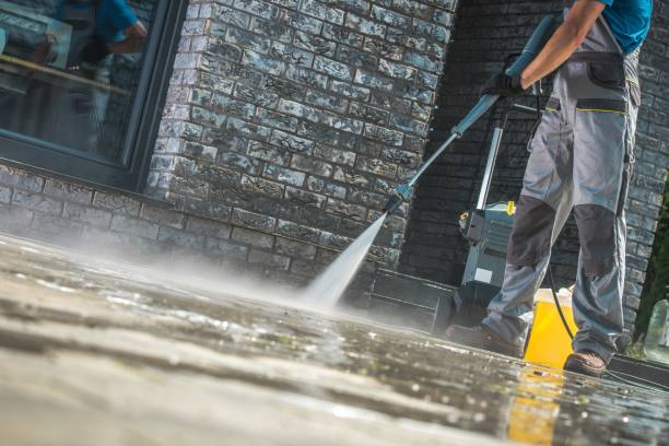 Best Driveway Pressure Washing  in Amityville, NY